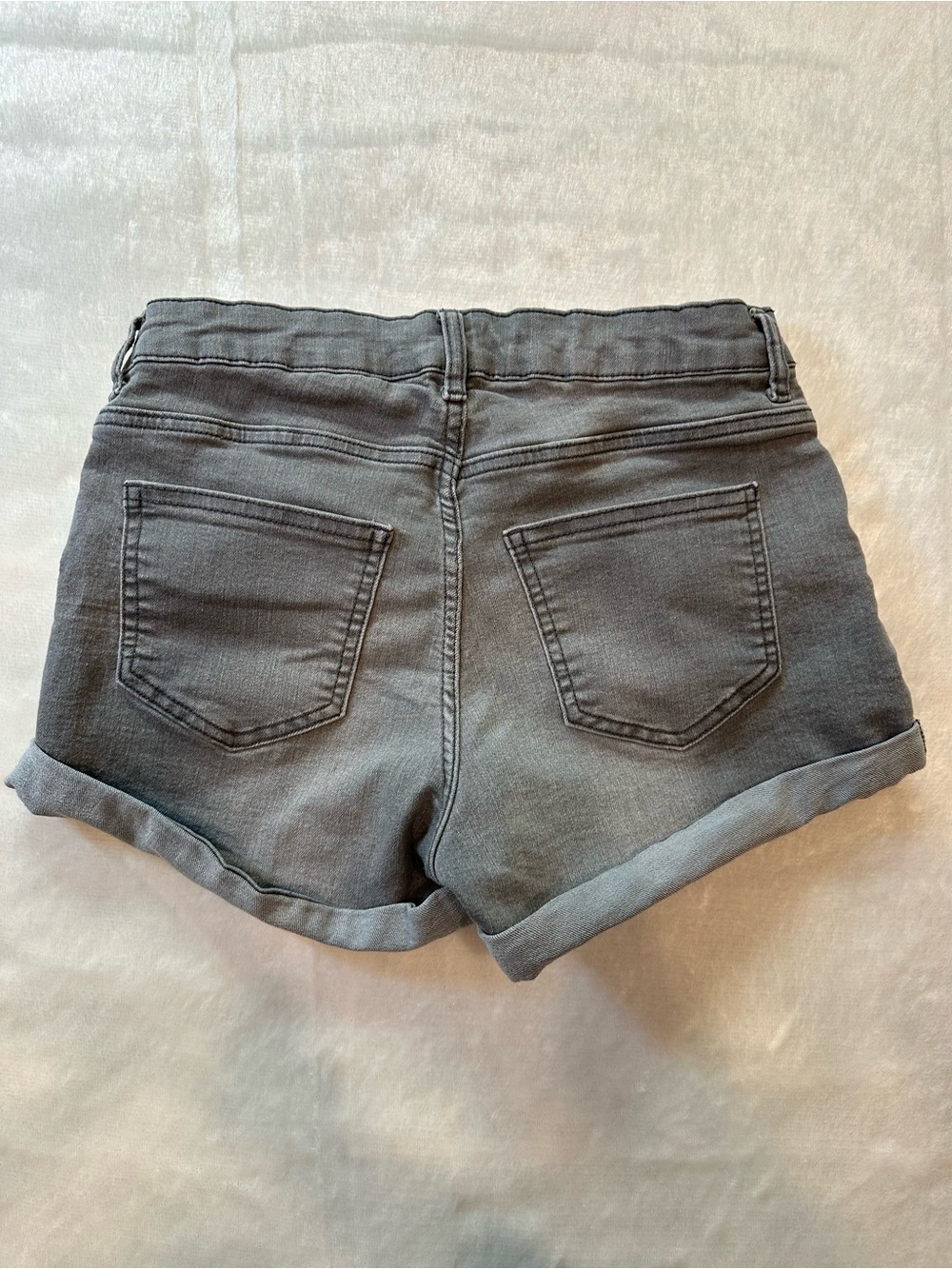 3 Small Denim Shorts Bundle Size 0, 4, 2 - Picture 11 of 16